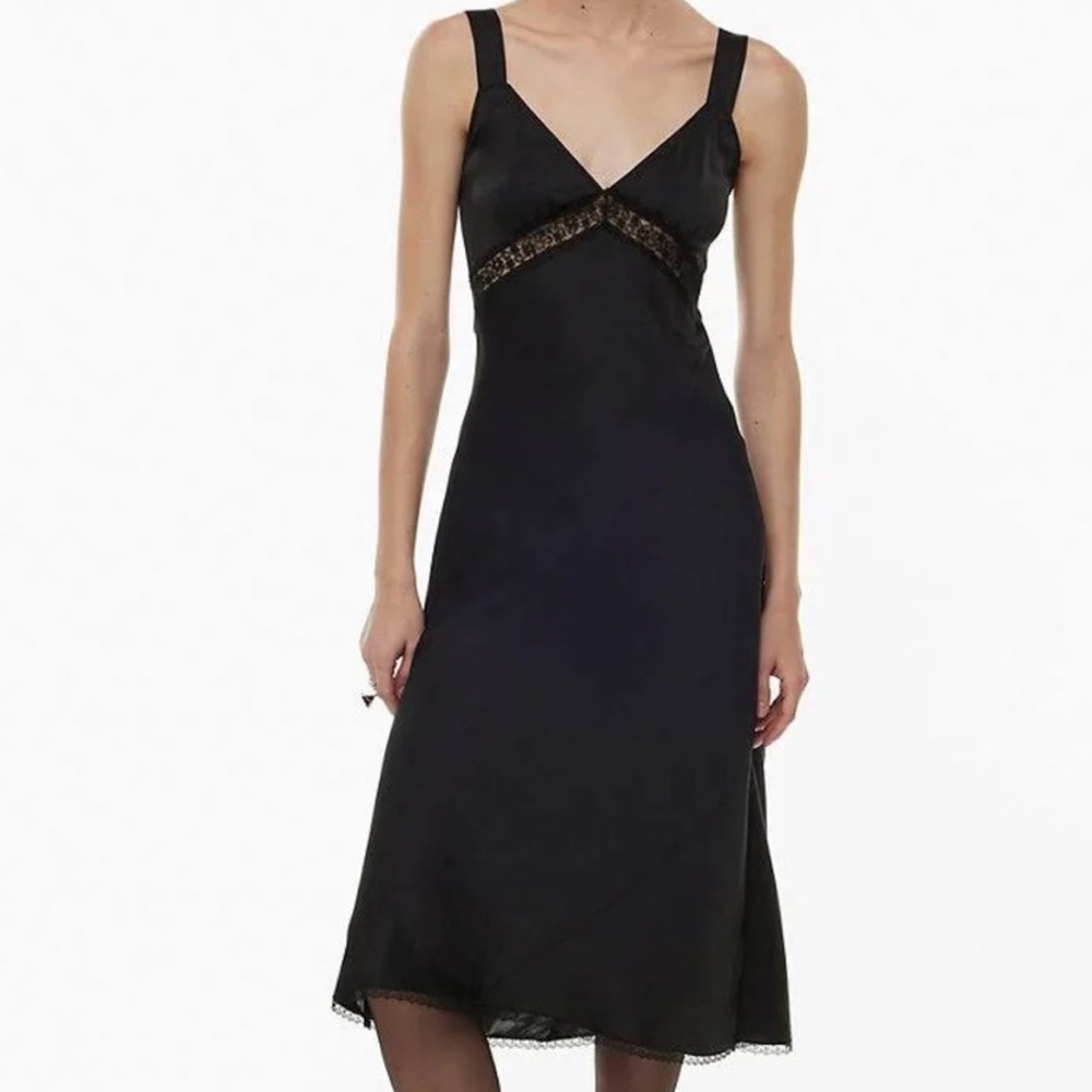 🖤NWT // Aritzia Wilfred Twilight Midi Dress🖤